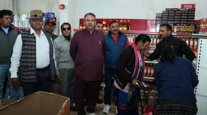 *रानी पोखरी सीएसडी कैंटीन का सैनिक कल्याण मंत्री गणेश जोशी ने किया औचक निरीक्षण*