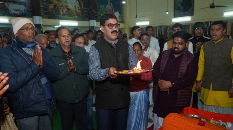 *ऋषिकेश-सामुहिक सुन्दरकाण्ड पाठ के साथ ही ब्रह्मलीन श्री 1008 स्वामी विशुद्धानन्द जी बाबा काली कमली वाले महाराज का 130 वां निर्वाणोत्सव का हुआ शुभारंभ*