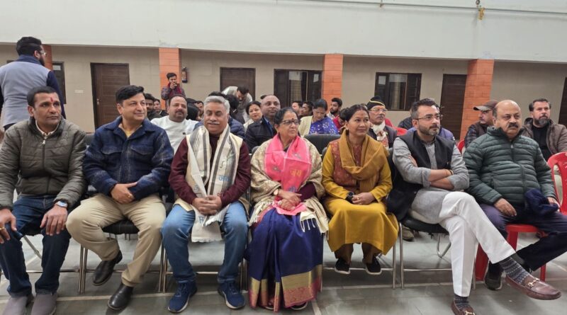 *राष्ट्रीय बजट प्रस्तुतीकरण का भाजपा कार्यकर्ताओं और व्यापारियों ने सुना लाइव प्रसारण।*