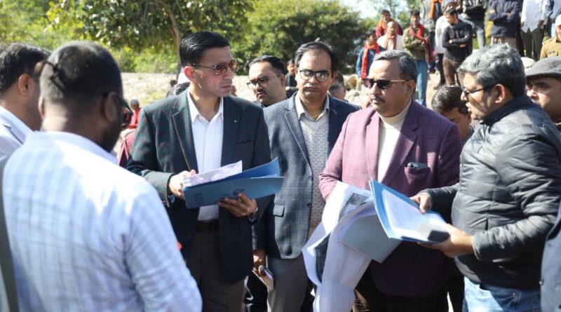 *जिला प्रशासन की बड़ी कार्रवाई-  गंगा में प्रवाहित हो रहे चंद्रेश्वर नगर के14 भवनों का ग्रे-वाटर किया गया बंद*