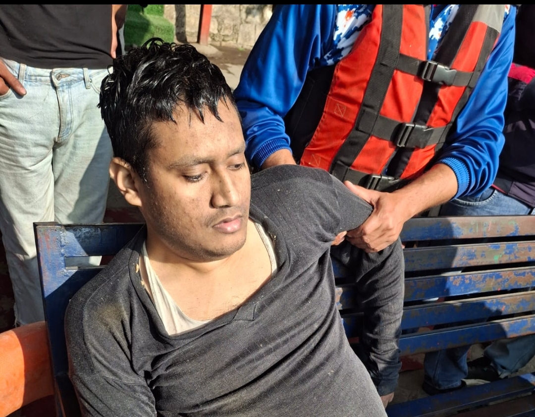 *ऋषिकेश-प्रांजल उम्र  35 वर्ष निवासी भनियावाला को जल पुलिस की तत्परता से मिला जीवनदान*