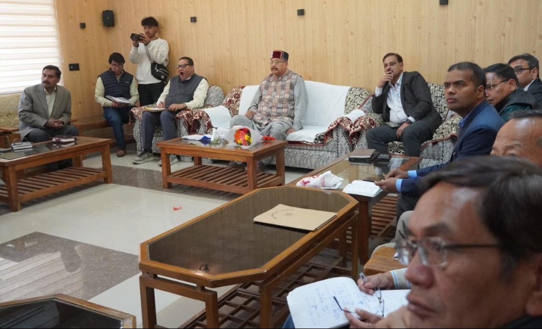 *सतपाल महाराज ने बनबसा में ₹500 करोड़ की आधुनिक लैंड पोर्ट परियोजना का निरीक्षण किया, अप्रैल 2027 तक पूर्ण करने के निर्देश*