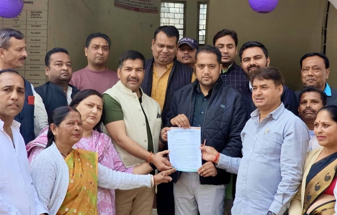 *शिक्षा विभाग के अधिकारियों पर हुए हमले एवं कानून व्यवस्था  को लेकर सौपा ज्ञापन*