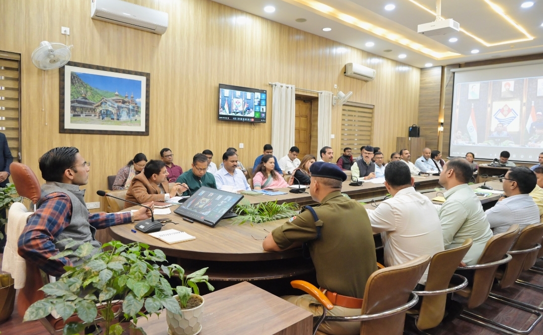 *एलपीजी गैस सिलेंडर कालाबाजारी में सलिंप्तता पर एजेंसी स्वामी को अब सीधे जेल*