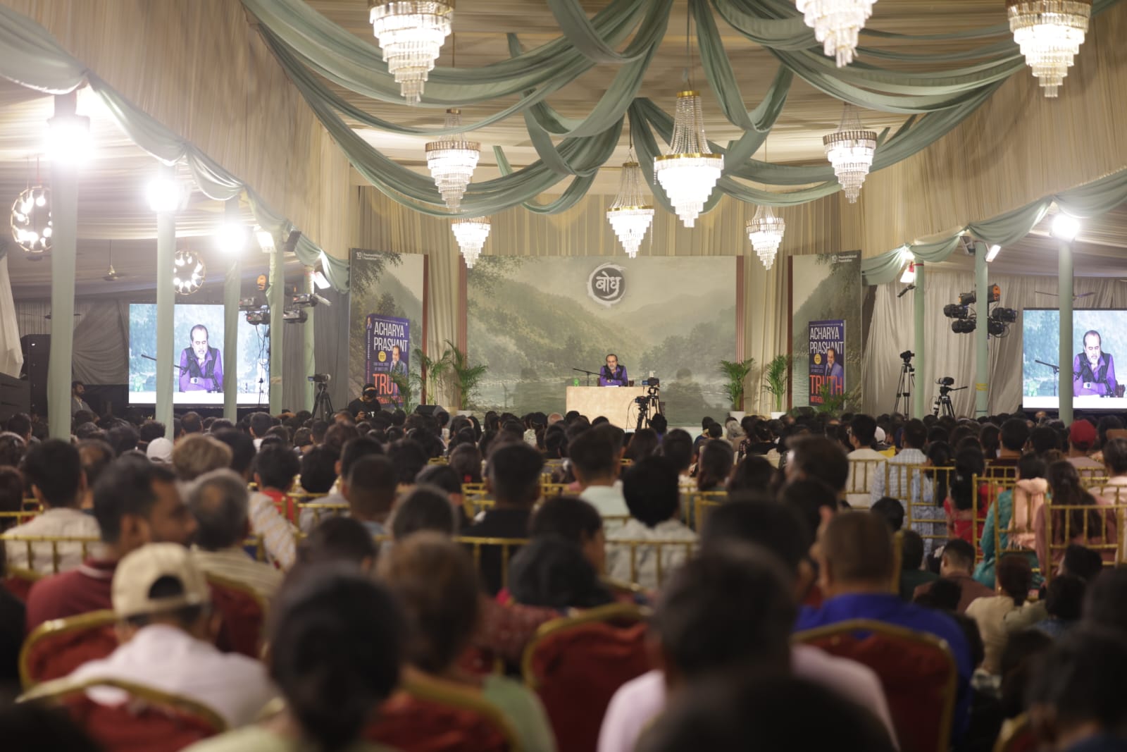 *ऋषिकेश में आत्मज्ञान का उत्सव: आचार्य प्रशांत के शिविर में देश-विदेश से उमड़ा जनसैलाब*