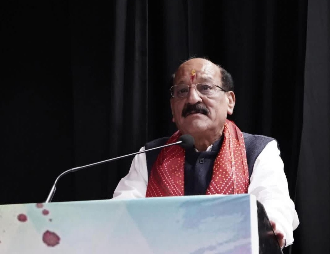*स्वस्थ्य मंत्री  सुबोध उनियाल ने डॉ. विजयेन्द्र भारद्वाज को किया निलंबित*