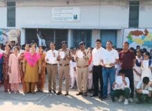 *श्री भरत मंदिर इंटर कॉलेज ऋषिकेश में दी गई यातायात के नियमों की जानकारी*