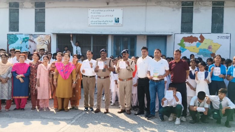 *श्री भरत मंदिर इंटर कॉलेज ऋषिकेश में दी गई यातायात के नियमों की जानकारी*