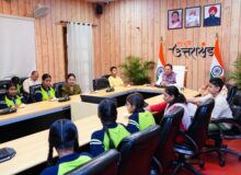 *मुख्यमंत्री ने बालिकाओं के साथ प्रधानमंत्री के मन की बात के 134 वें संस्करण को सुना*