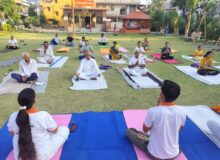 *हरित योग कार्यक्रम में योगाभ्यास के साथ फलदार वृक्षों का रोपण, पर्यावरण संरक्षण का दिया संदेश*