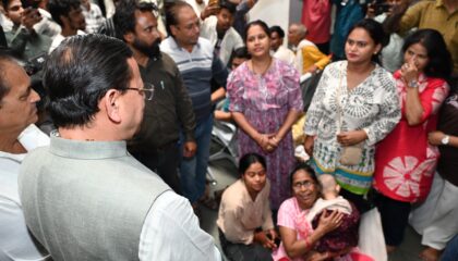 *मुख्यमंत्री ने ऋषिकेश स्थित ट्रांजिट कैंप का किया औचक निरीक्षण*