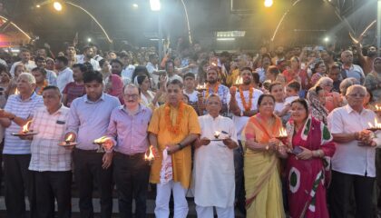 *विश्व शांति चार धाम यात्रा सकुशल निर्विघ्न रूप से संपन्न होने हेतु परशुराम महासभा ने किया गंगा आरती*