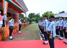 *एसआरएचयू में धूमधाम से मनाया गया स्वतंत्रता दिवस*