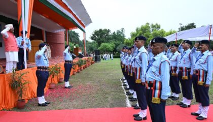 *एसआरएचयू में धूमधाम से मनाया गया स्वतंत्रता दिवस*