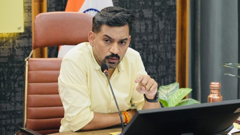 *देहरादून -15 अगस्त को जिलेभर के शिक्षण संस्थानों में दिलाई जाएगी ‘कन्या भ्रूण संरक्षण प्रतिज्ञा’ डीएम ने दिए निर्देश*