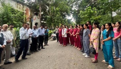 *अमर शहीद जगदीश वत्स को श्रद्धांजलि- नवंबर में भव्य एलुमनाई मीट के आयोजन की तैयारियों पर हुई चर्चा*