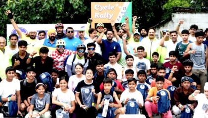*ऋषिकेश- स्वतंत्रता दिवस पर  ब्लू राइडर्स ने  साइकिल रैली निकाल कर दिया पर्यावरण संरक्षण और नशामुक्ति का संदेश*