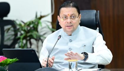 हिंदी हमारी राष्ट्रीय चेतना और सांस्कृतिक पहचान की सशक्त अभिव्यक्ति : मुख्यमंत्री धामी।