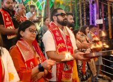 शिव-शक्ति की भव्य प्रस्तुति ने मोहा श्रद्धालुओं का मन, नितिन चक्रधारी व टीम का हुआ सम्मान।