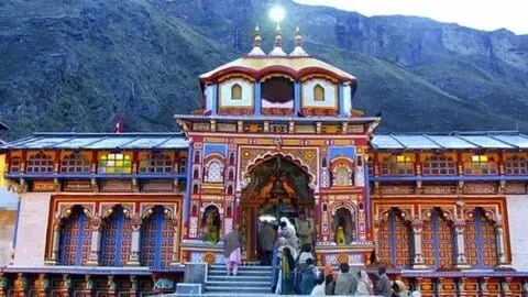 विश्व पर्यटन दिवस पर विशेष: पर्यटन से रोजगार और आर्थिक विकास की नई राह।