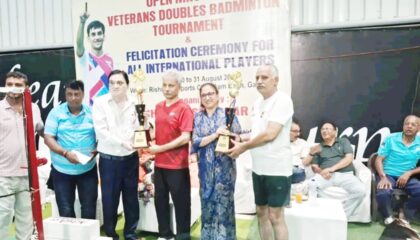 *ओपन मास्टर्स वेटरन्स डबल्स बैडमिंटन टूर्नामेंट एवं  इंटरनेशनल खिलाड़ियों का सम्मान समारोह हुआ आयोजित*