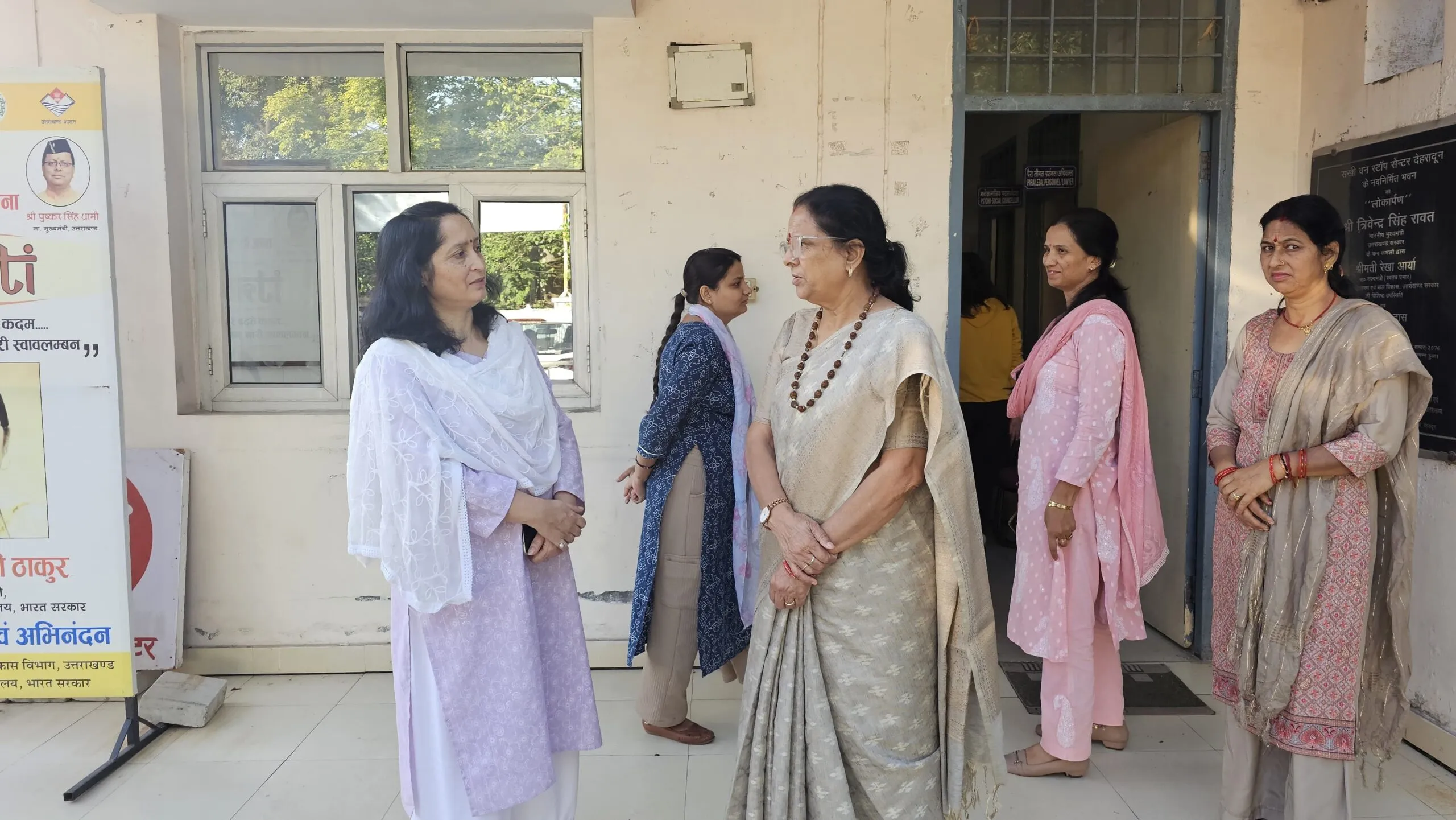 महिला आयोग अध्यक्ष कुसुम कण्डवाल ने सखी वन स्टॉप सेंटर का किया औचक निरीक्षण।