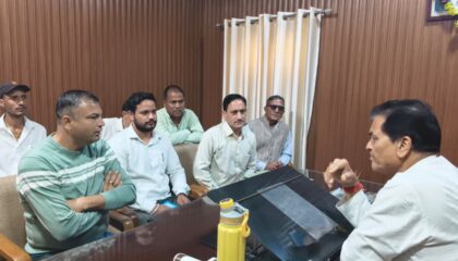 *बजट के अभाव में रुकी पेयजल योजनाओं को गति देने के निर्देश, रायवाला और प्रतीत नगर में पेयजल शुल्क कम करने की भी उठाई मांग*