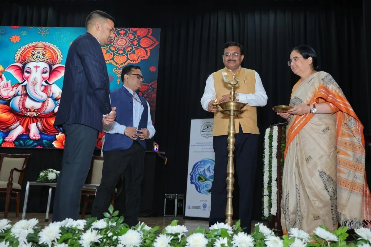 जलवायु परिवर्तन की चुनौतियों से निपटने में एआई की महत्वपूर्ण भूमिका: मुख्य सचिव आनन्द बर्द्धन.