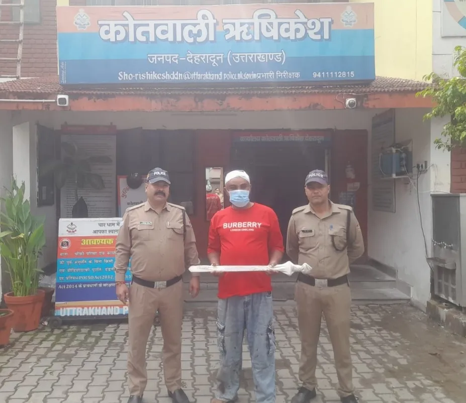 ऋषिकेश -चारधाम यात्रा पंजीकरण कार्यालय के पास सुरक्षा गार्ड पर तलवार से जानलेवा हमला, आरोपी गिरफ्तार.