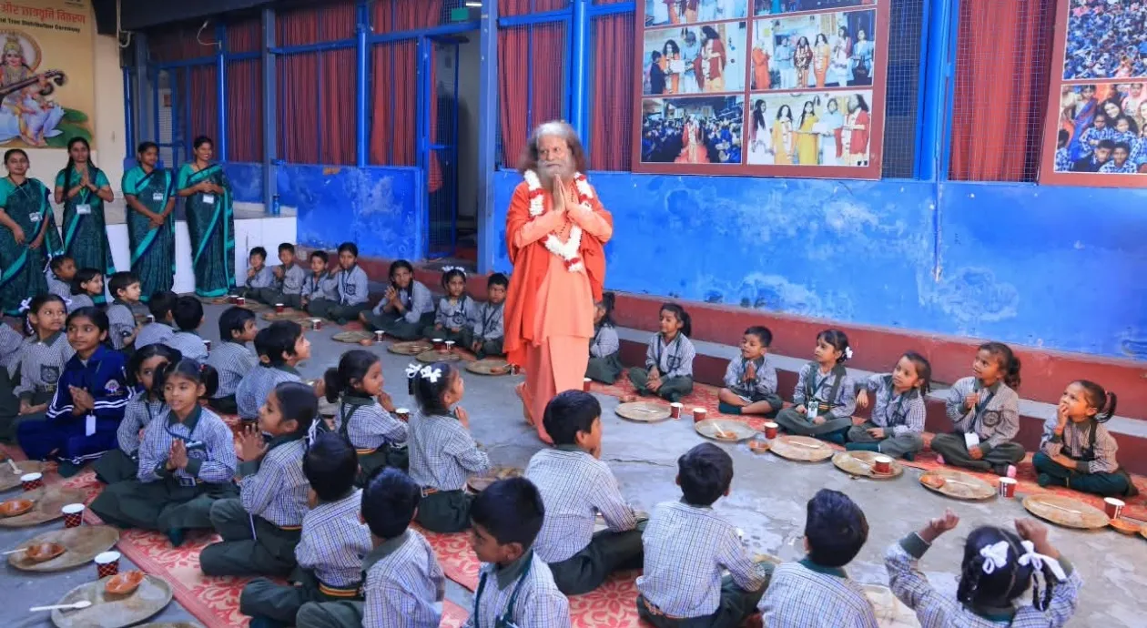 परमार्थ विद्या मंदिर में मां कालरात्रि की पूजा-अर्चना, हवन और विशाल भंडारे का आयोजन.