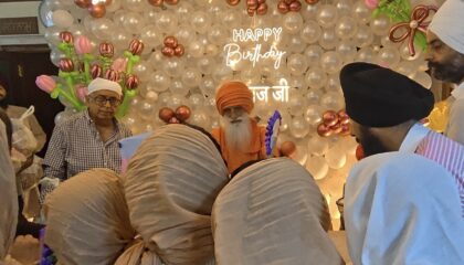 निर्मल आश्रम में महंत बाबा राम सिंह जी महाराज का 77वां जन्मोत्सव धूमधाम से मनाया गया, देश-विदेश से पहुंचे श्रद्धालु।