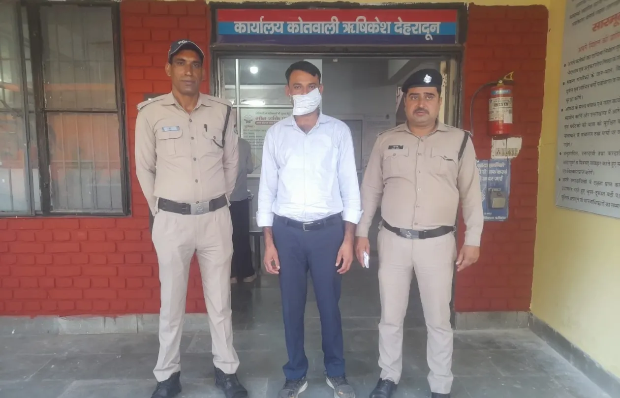 ब्रेकिंग न्यूज़-एम्स ऋषिकेश की CRE-3 भर्ती में बड़ा फर्जीवाड़ा! बायोमेट्रिक जांच में खुला पहचान का खेल, एक गिरफ्तार।