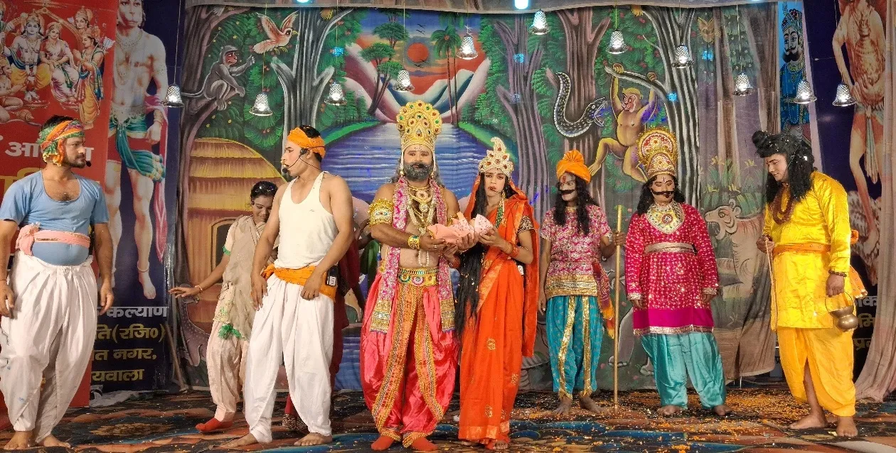 प्रतीतनगर रामलीला में सीता जन्म, ताड़का वध और अहिल्या उद्धार का भव्य मंचन.
