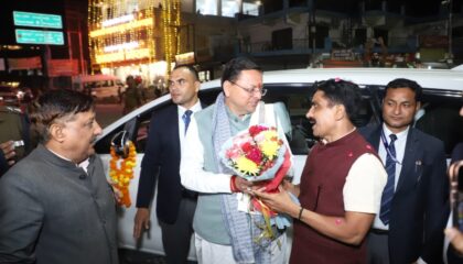 विधानसभा सत्र के सफल संचालन के बाद ऋषिकेश पहुंचे मुख्यमंत्री पुष्कर सिंह धामी, नटराज चौक पर हुआ भव्य स्वागत.