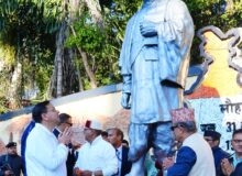 *घंटाघर पर सरदार वल्लभभाई पटेल को मुख्यमंत्री धामी ने दी पुष्पांजलि, राष्ट्र निर्माण में उनके योगदान को किया याद*